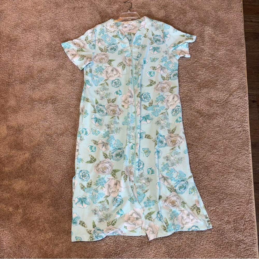 Miss Elaine Light Blue Floral Zip-Front Maxi Dress